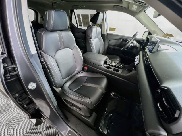 Used 2025 Honda Pilot Touring image 30