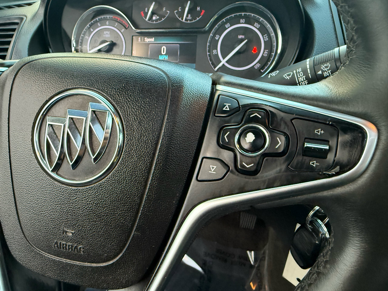 Used 2015 Buick Regal image 29