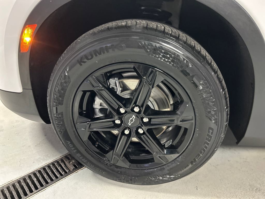 Used 2023 Chevrolet Blazer LT w/ Convenience Package image 9