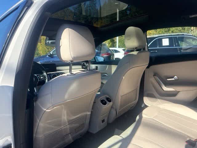Used 2022 Mercedes-Benz A 220 4MATIC image 11