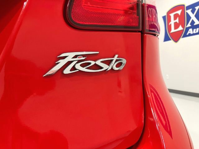 Used 2013 Ford Fiesta SE FWD image 25