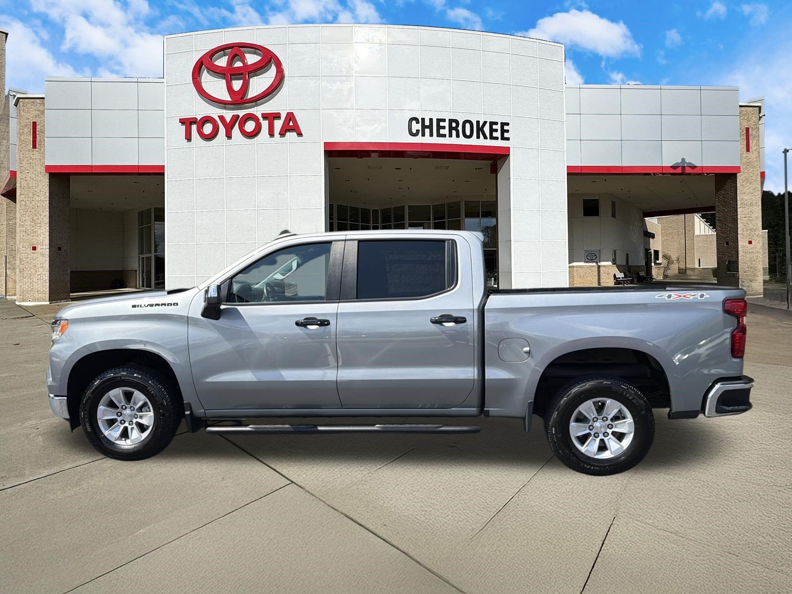 Used 2023 Chevrolet Silverado 1500 LT w/ LPO, Dark Essentials Package AWD/4WD image 8