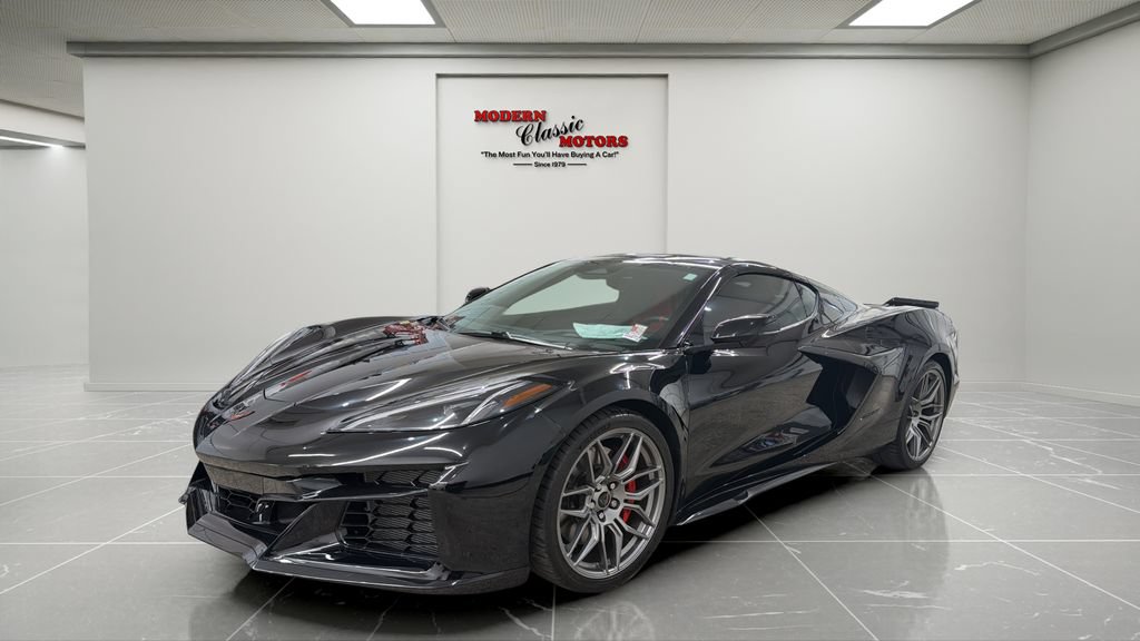 Used 2026 Chevrolet Corvette Z06 RWD image 3
