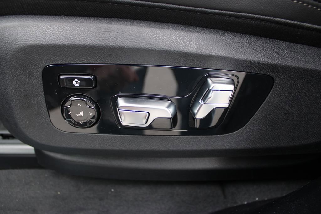 New 2026 BMW X5 xDrive40i w/ Executive Package image 29