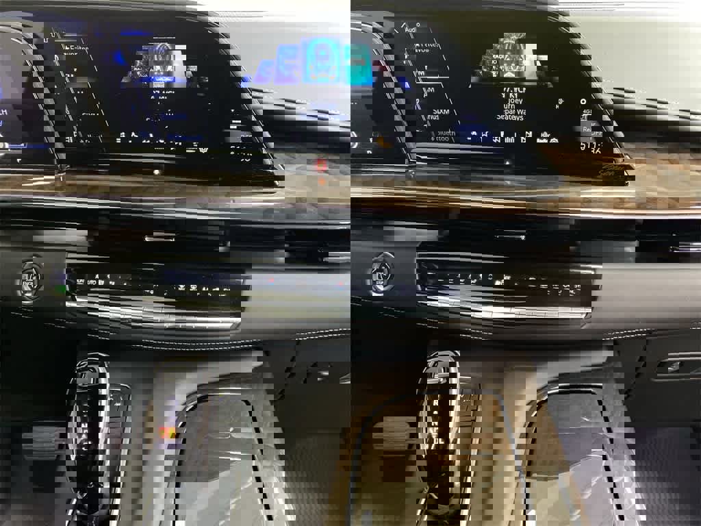 Certified 2024 Cadillac Escalade Premium Luxury Platinum image 26