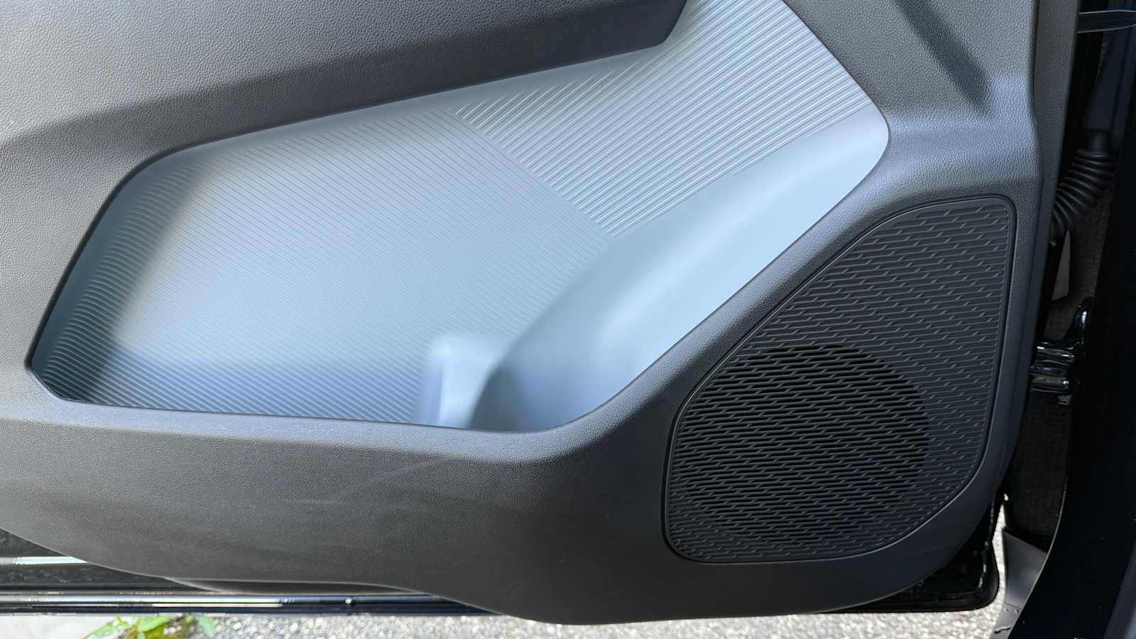 New 2027 Chevrolet Bolt LT w/ Comfort Package FWD image 10