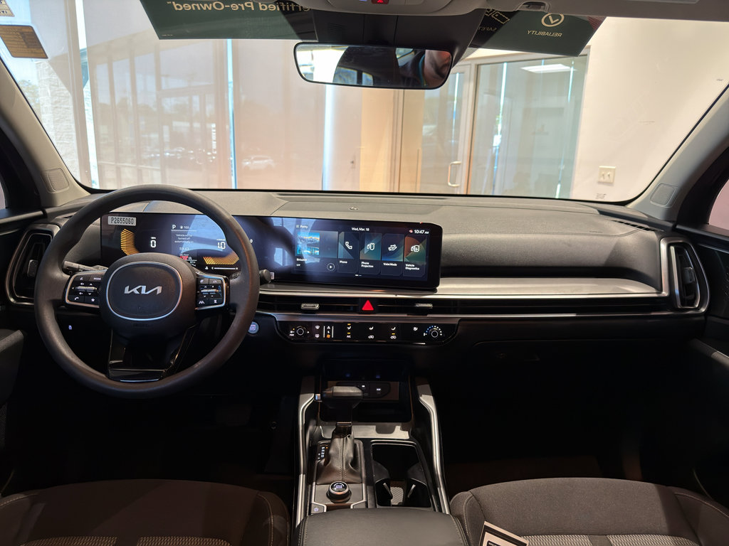 Certified 2024 Kia Sorento LX image 16