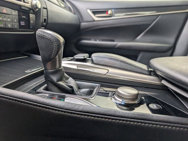 Used 2016 Lexus GS 200t RWD image 19