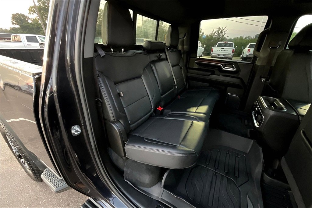 Used 2024 GMC Sierra 2500 Denali w/ Denali Reserve Package image 25