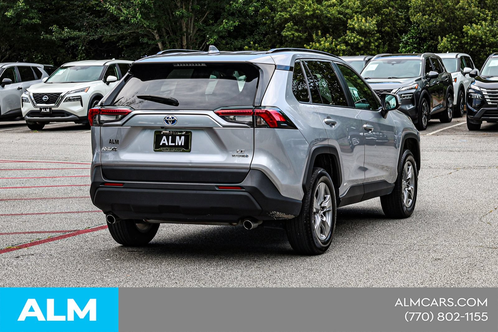 Used 2024 Toyota RAV4 LE AWD/4WD image 6