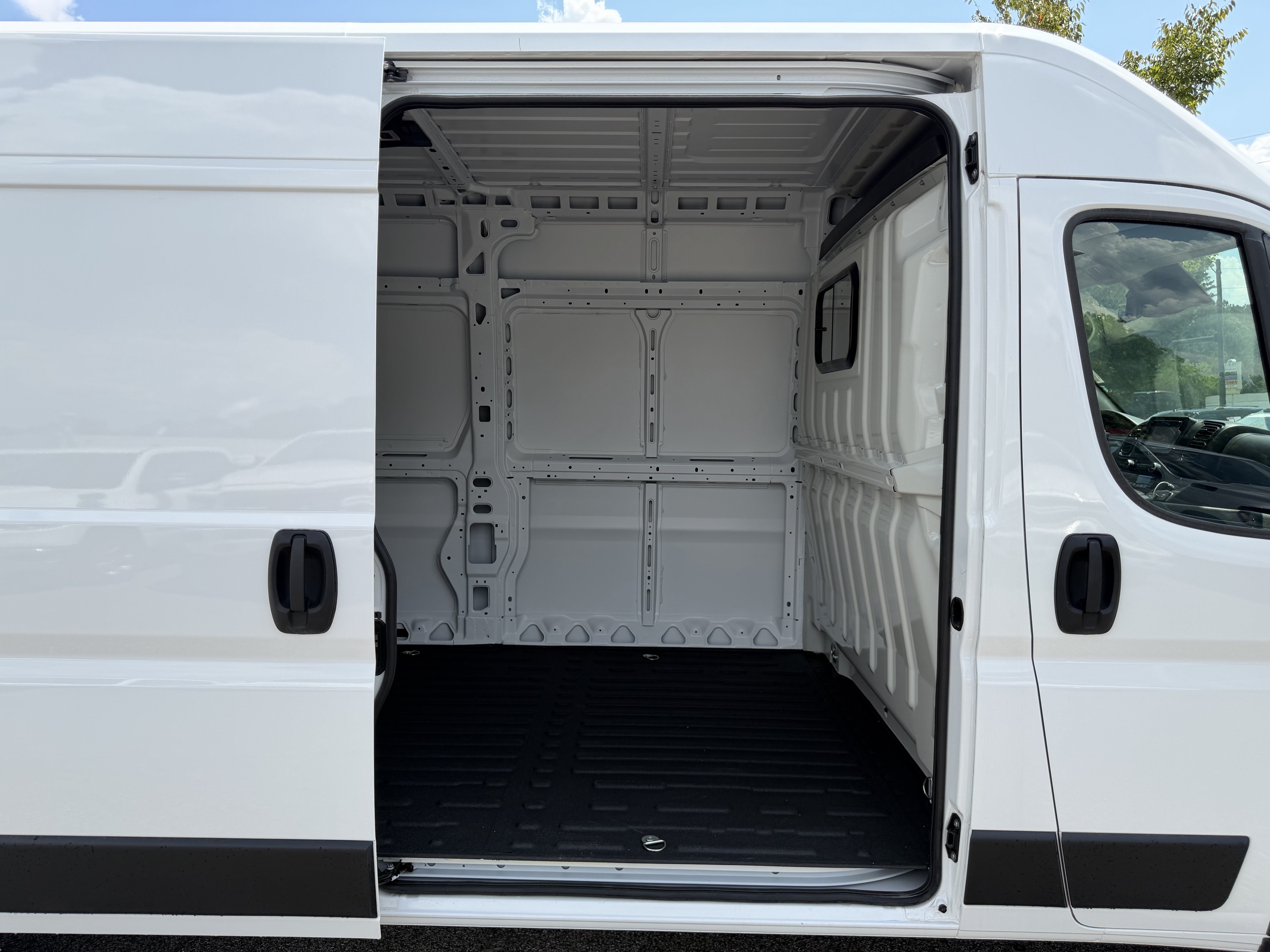 New 2026 RAM ProMaster 2500 w/ Safety Group FWD image 34