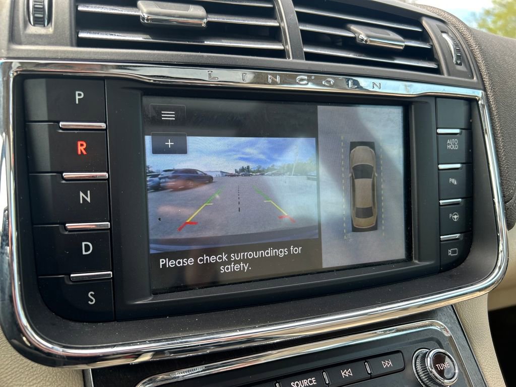 Used 2020 Lincoln Continental Reserve AWD/4WD image 32