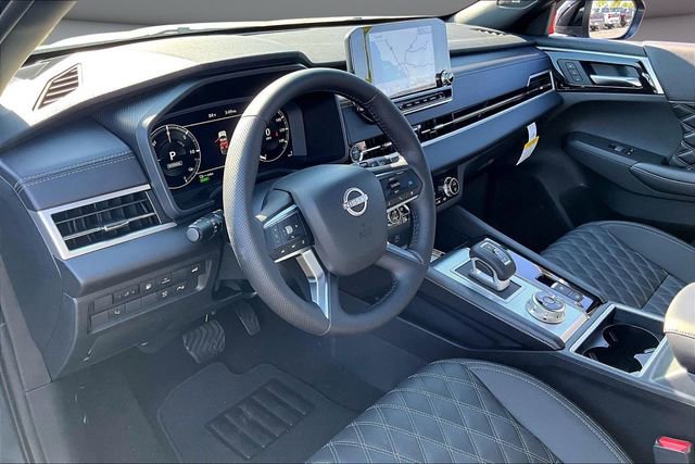 New 2026 Nissan Rogue Platinum image 7