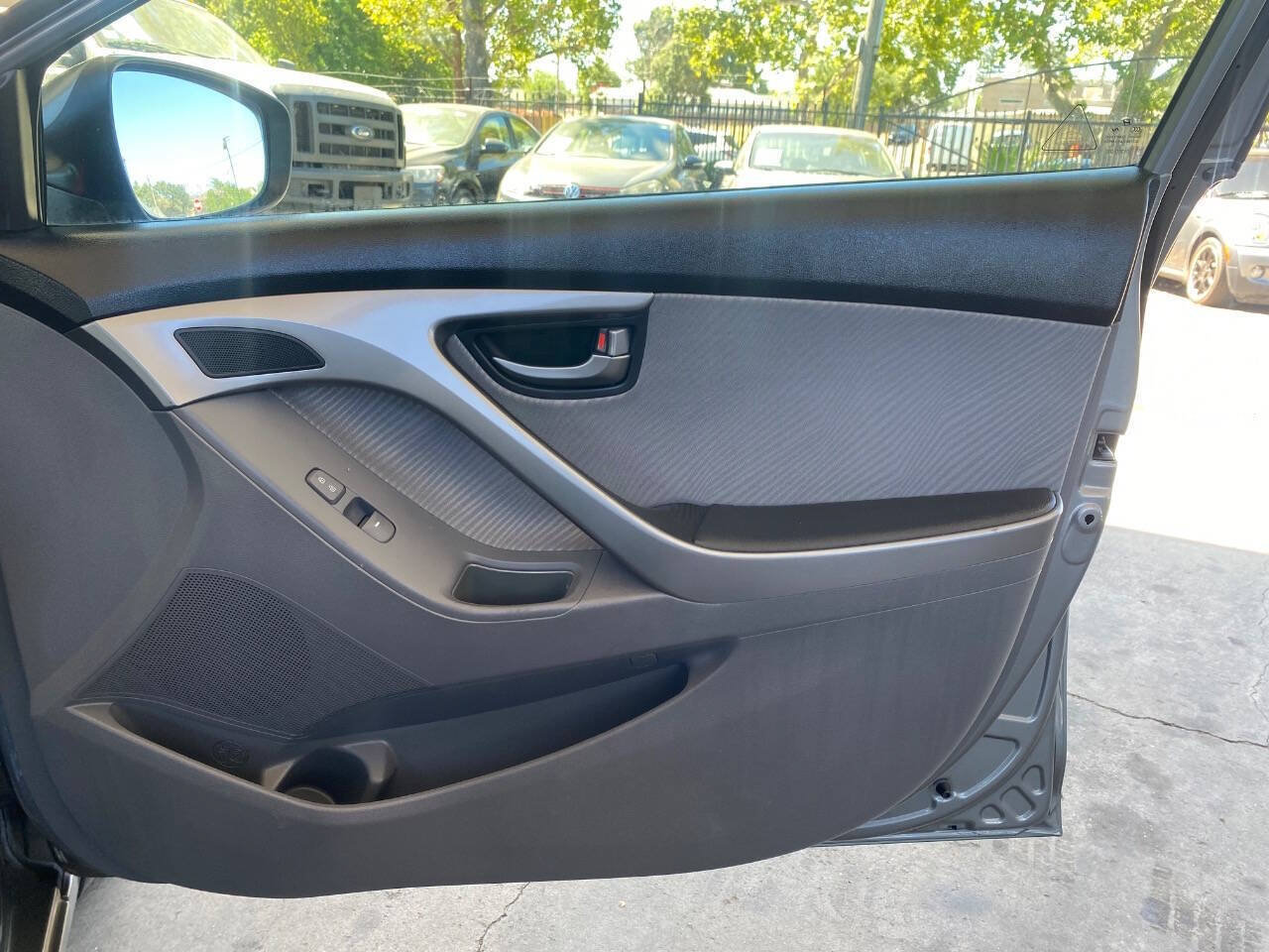 Used 2013 Hyundai Elantra GLS w/ Preferred Pkg FWD image 10