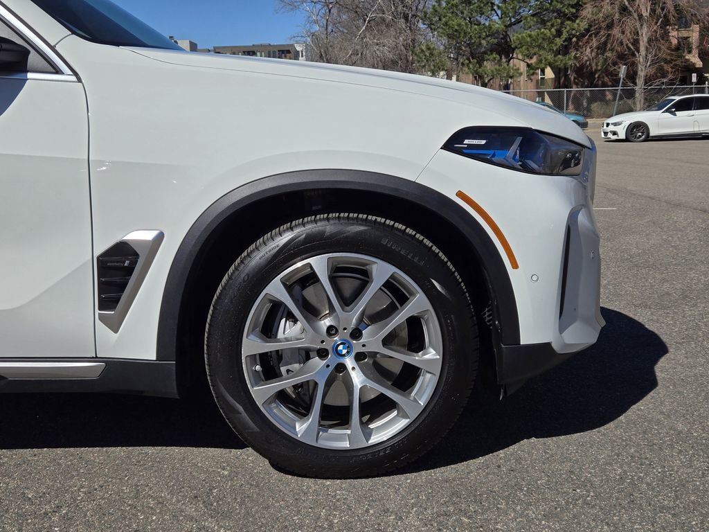 Used 2024 BMW X5 xDrive50e w/ Executive Package image 9