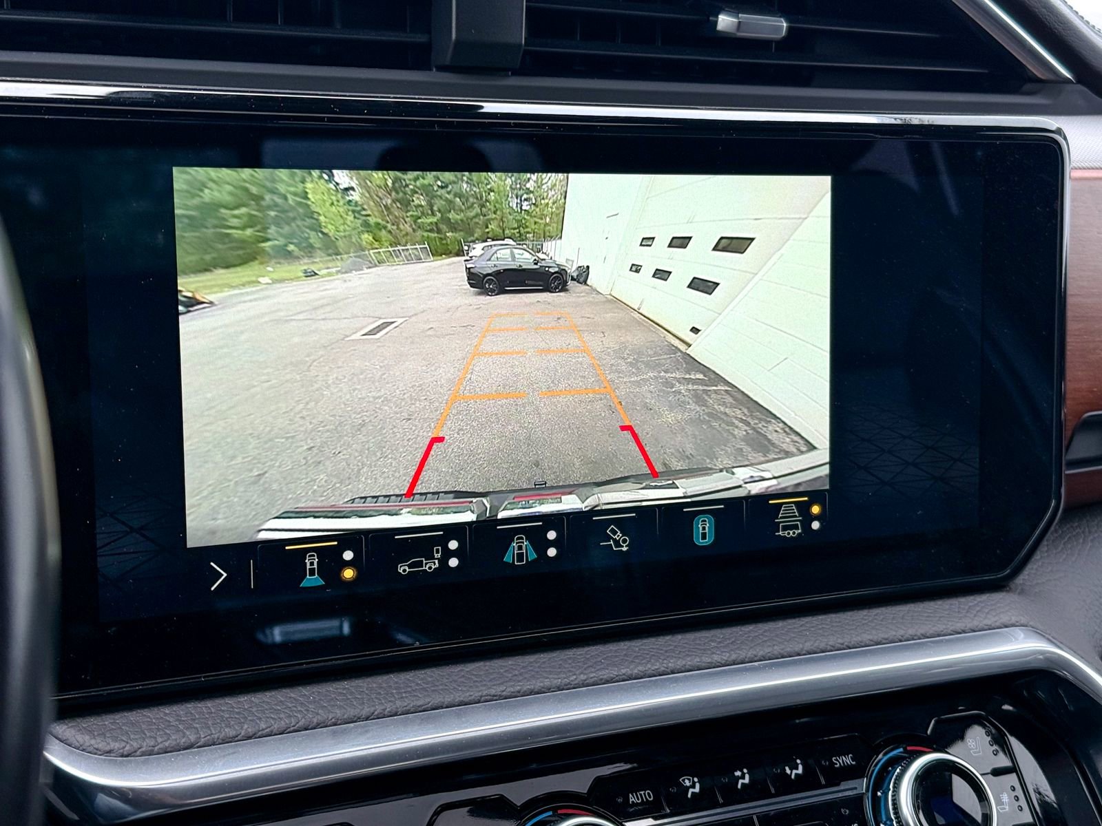 Certified 2022 GMC Sierra 1500 Denali AWD/4WD image 25