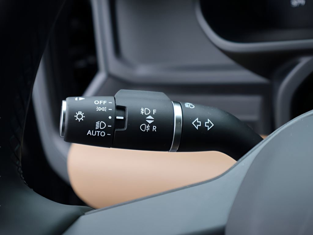New 2026 Land Rover Defender 110 S AWD/4WD image 32