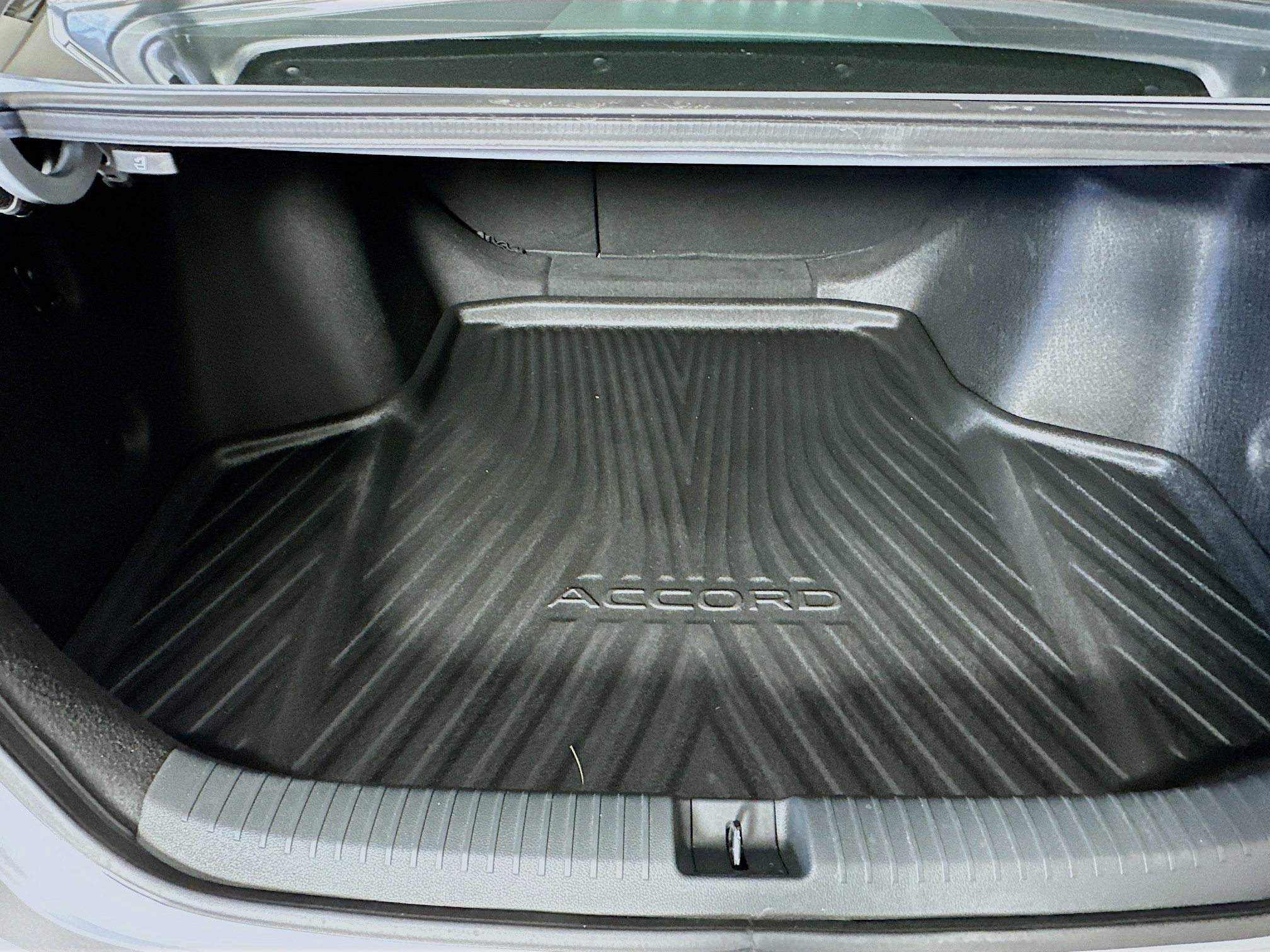 Used 2024 Honda Accord EX image 27