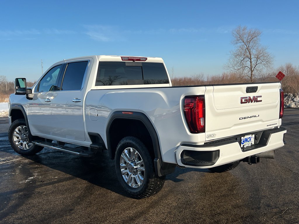 Used 2023 GMC Sierra 2500 Denali image 2