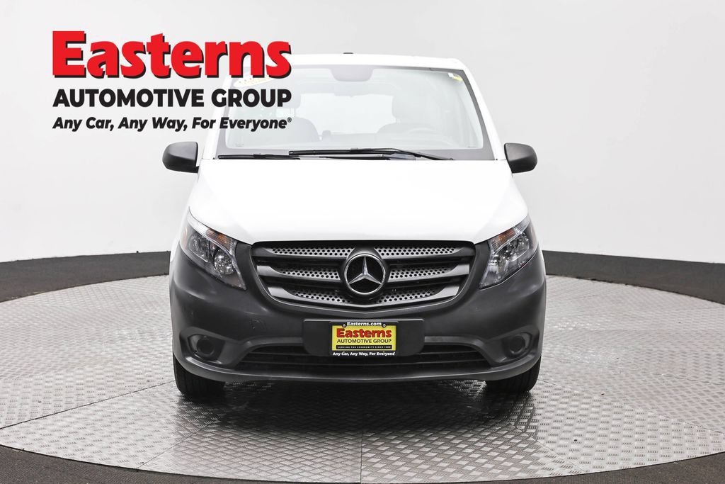 Used 2022 Mercedes-Benz Metris image 2