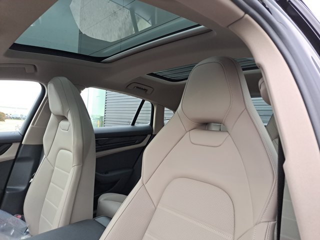 New 2026 Porsche Panamera 4 AWD/4WD image 37