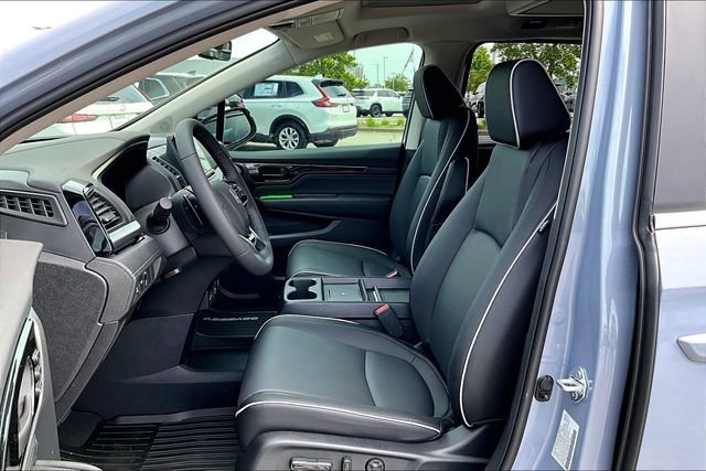 New 2026 Honda Odyssey Touring image 8