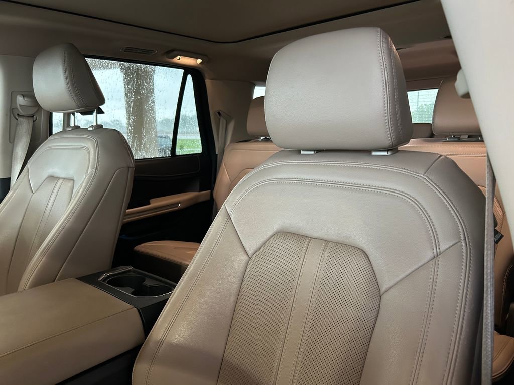 Used 2024 Ford Expedition Max Limited RWD image 22