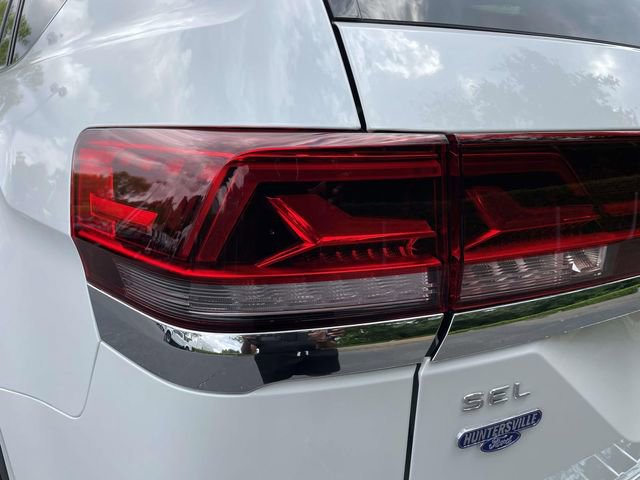Used 2024 Volkswagen Atlas SEL AWD/4WD image 37