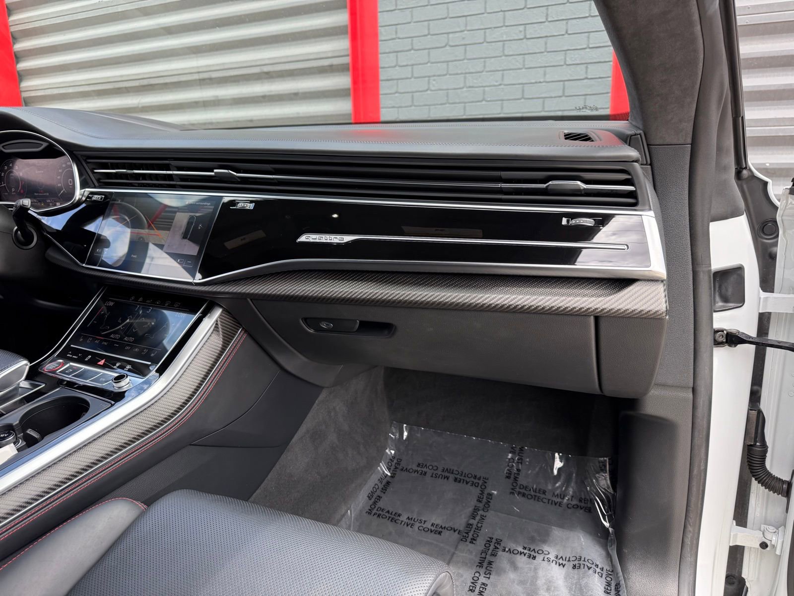 Used 2020 Audi RS Q8 w/ Carbon Optic Package AWD/4WD image 24