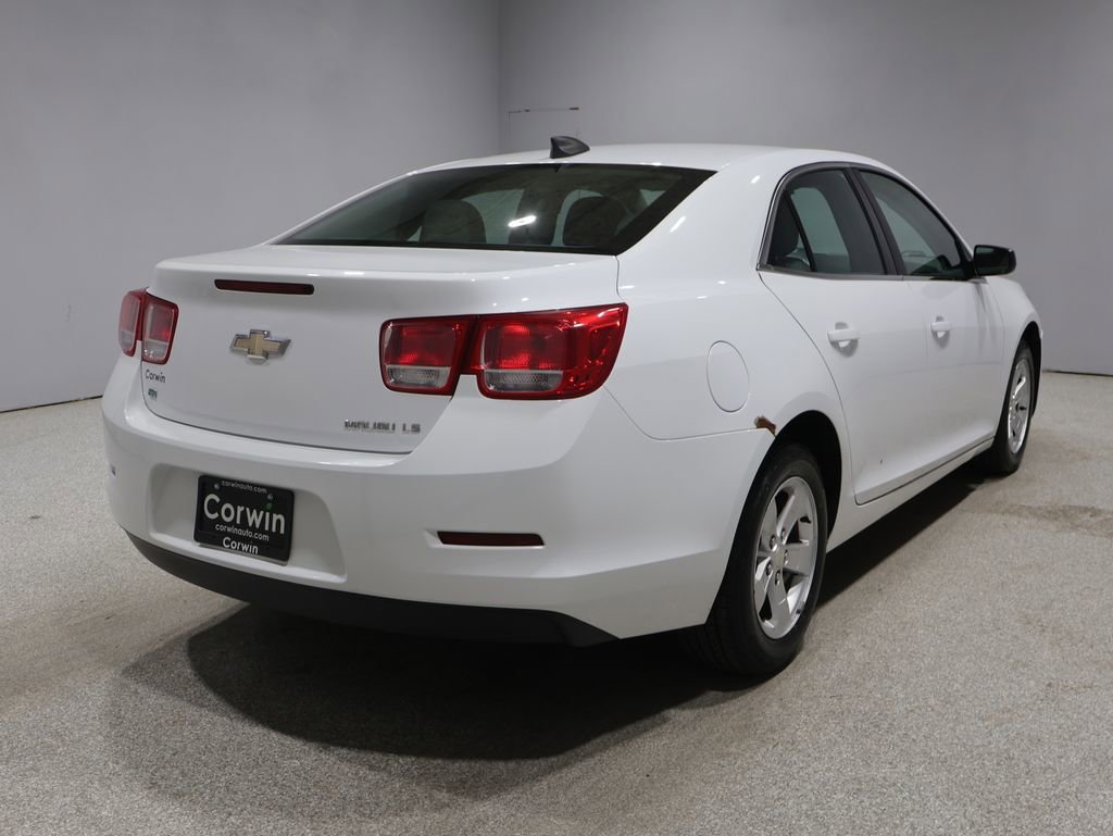 Used 2015 Chevrolet Malibu LS FWD image 2
