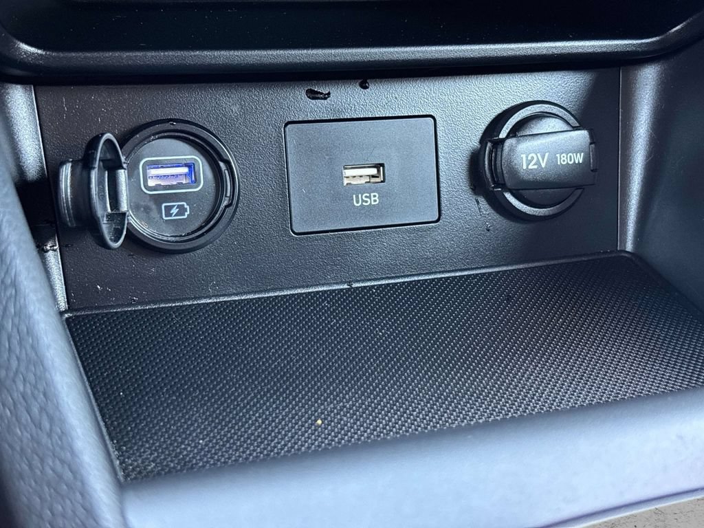 Used 2023 Hyundai Kona SEL AWD/4WD image 28