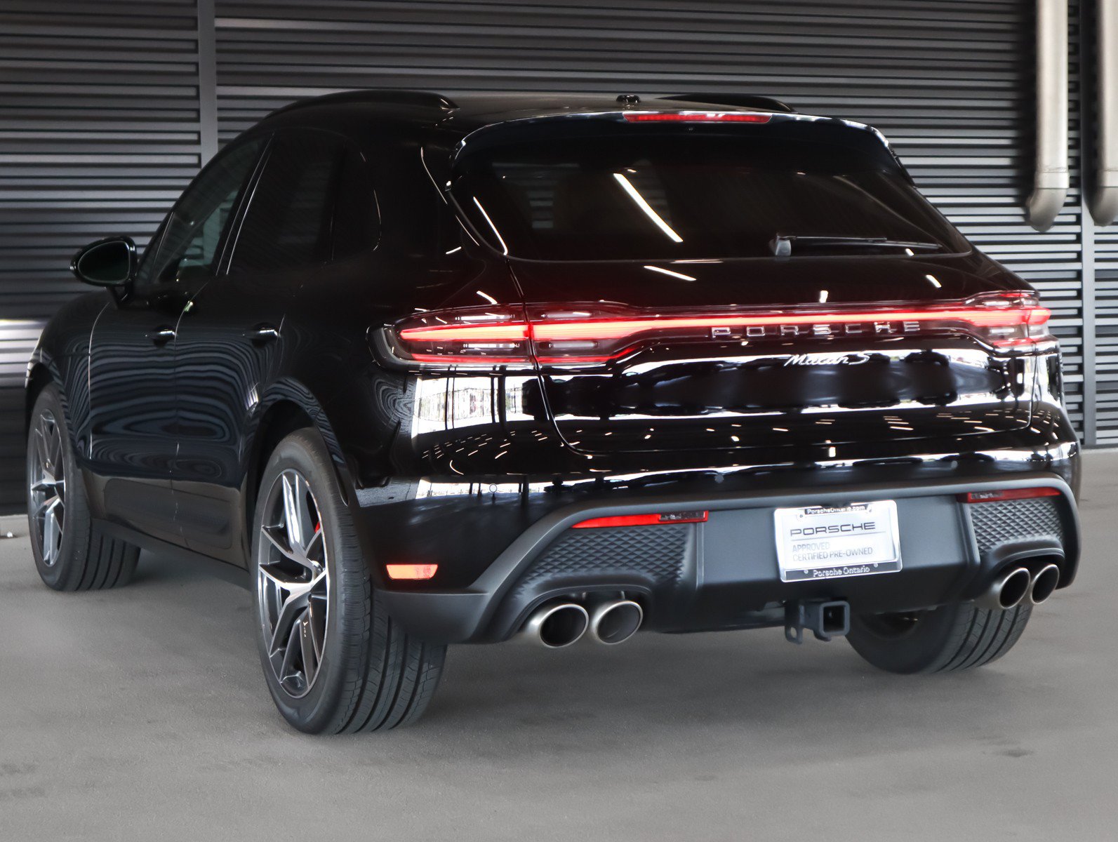 Certified 2026 Porsche Macan S AWD/4WD image 3