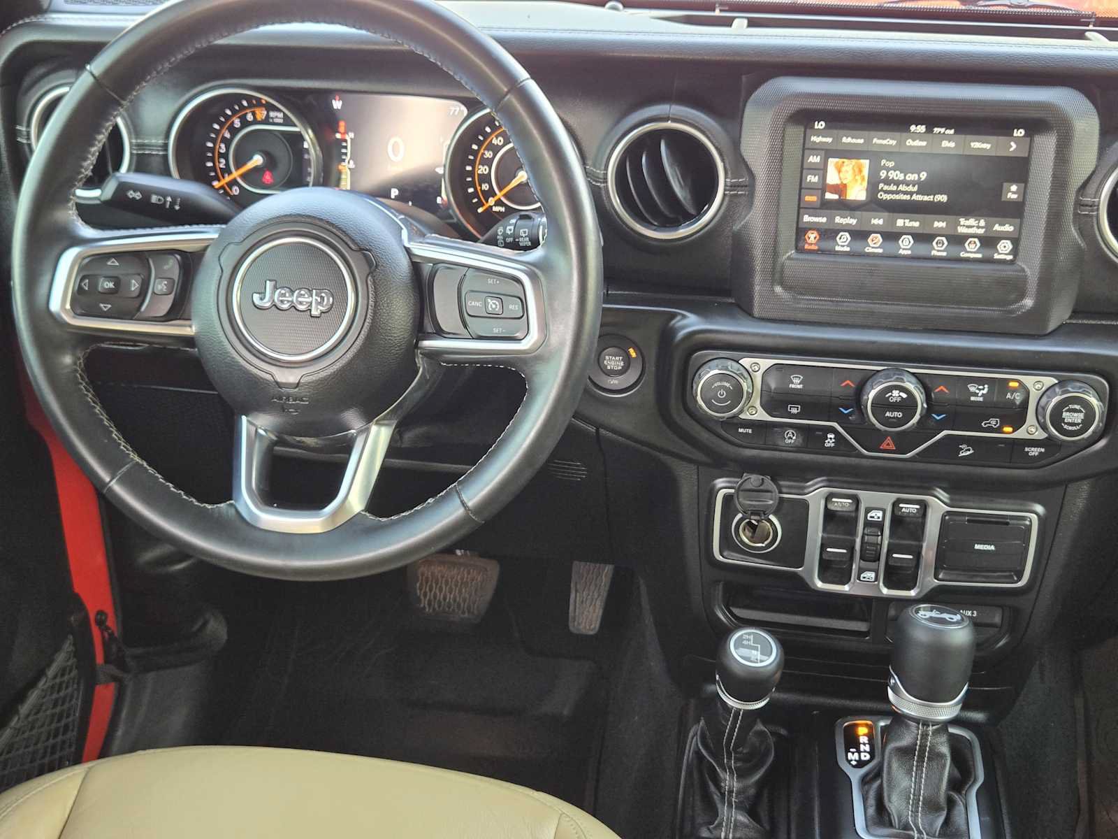 Used 2018 Jeep Wrangler Unlimited Sahara AWD/4WD image 26