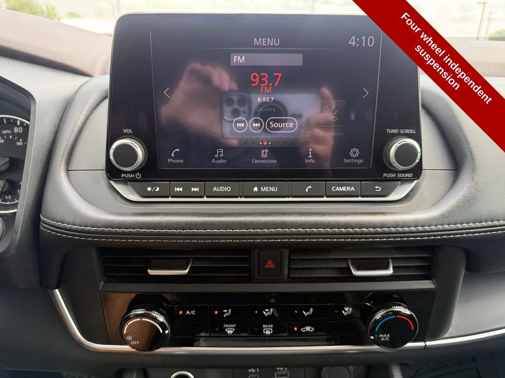 Used 2023 Nissan Rogue S AWD/4WD image 23