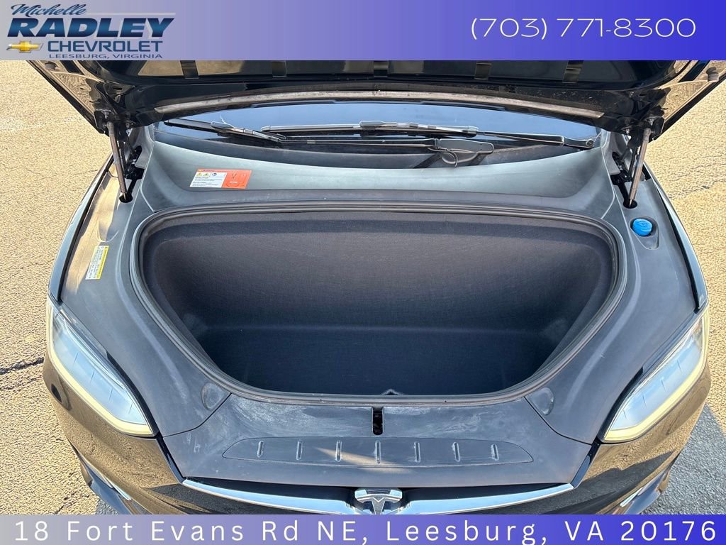 Used 2016 Tesla Model X 75D image 10