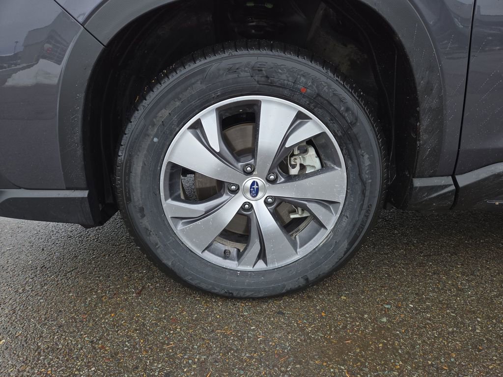 Used 2025 Subaru Ascent Premium w/ Premium Package image 10