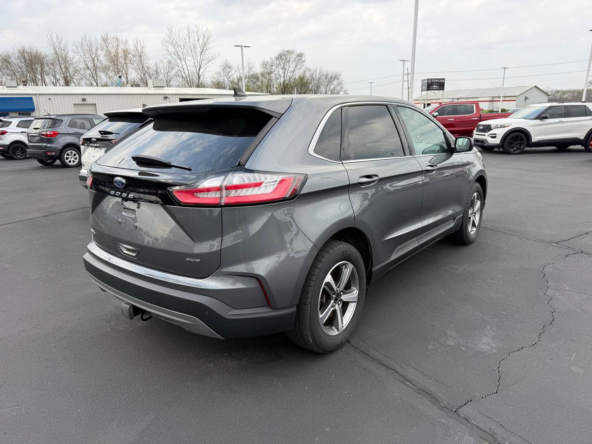 Used 2024 Ford Edge SEL w/ Convenience Package image 6