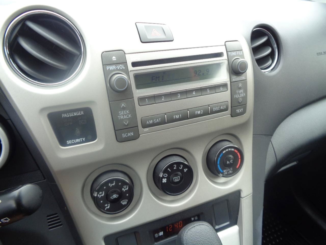 Used 2009 Toyota Matrix FWD image 31