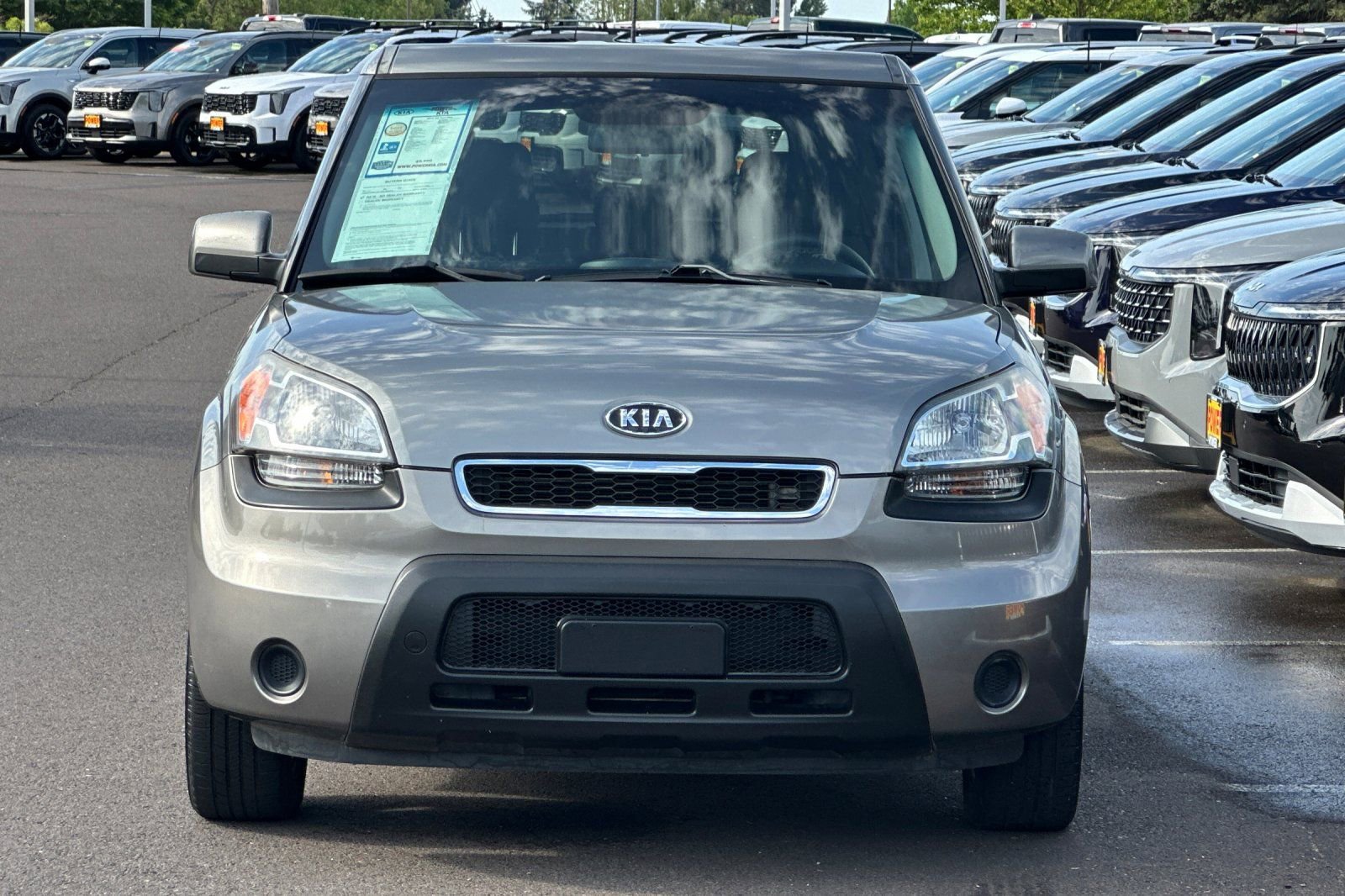 Used 2010 Kia Soul + w/ Audio Pkg FWD image 9