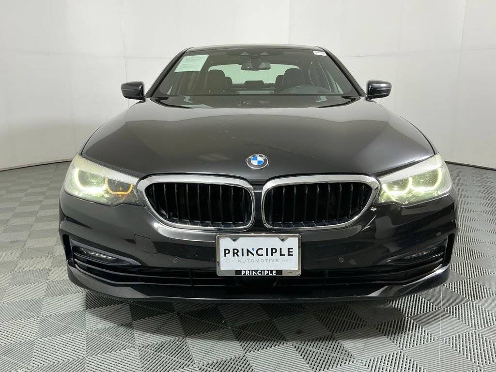 Used 2018 BMW 540i RWD image 3