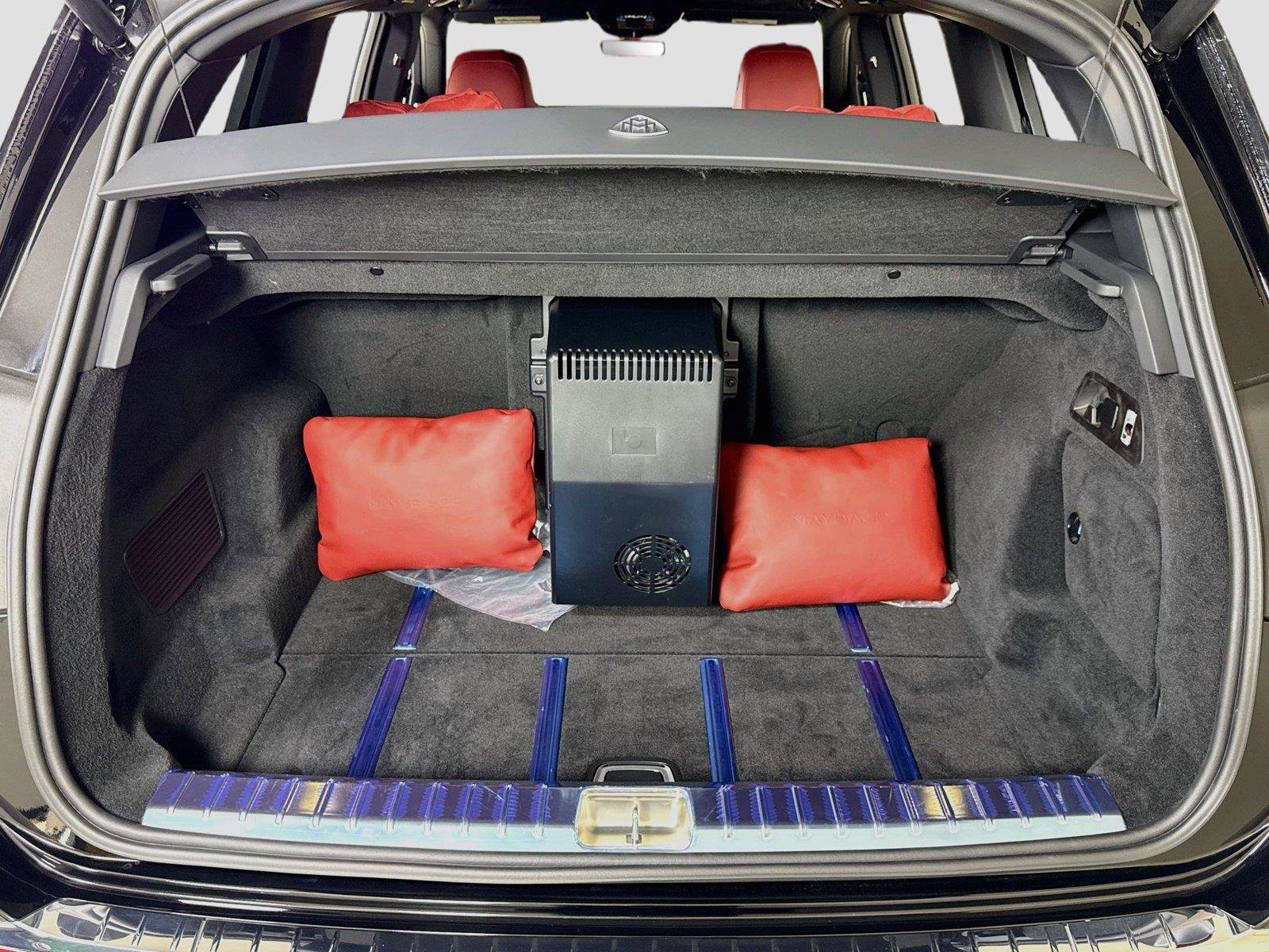 Used 2025 Mercedes-Benz Maybach GLS 600 4MATIC image 31