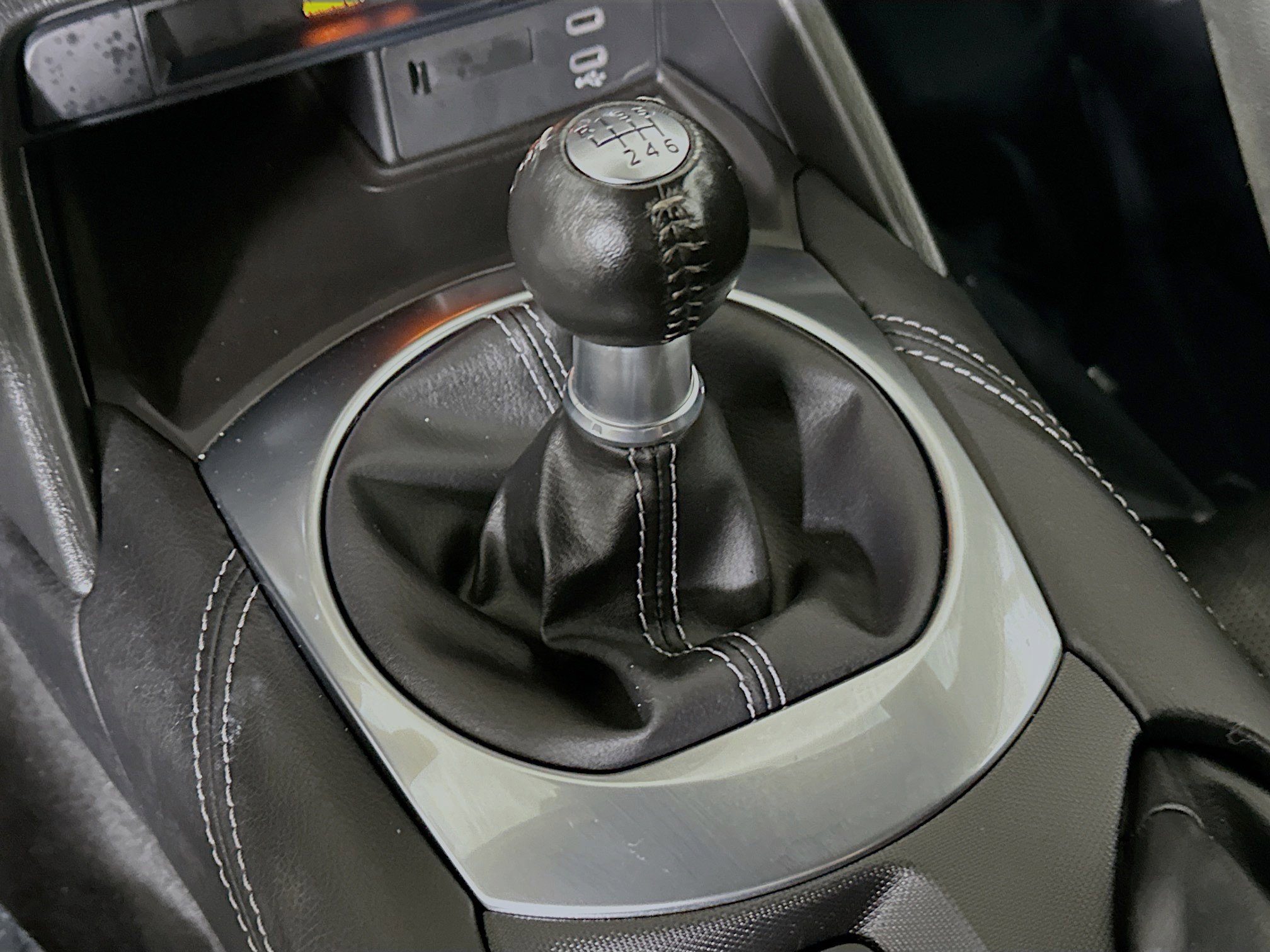 Used 2024 MAZDA MX-5 Miata Grand Touring RWD image 21