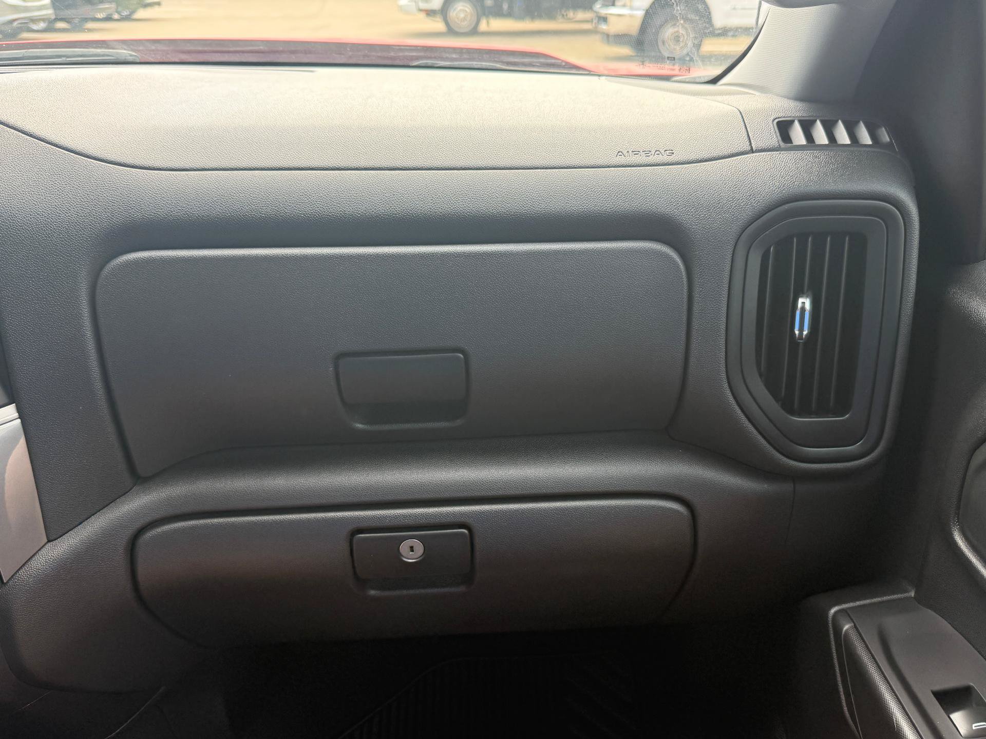 Used 2023 Chevrolet Silverado 1500 Custom RWD image 27