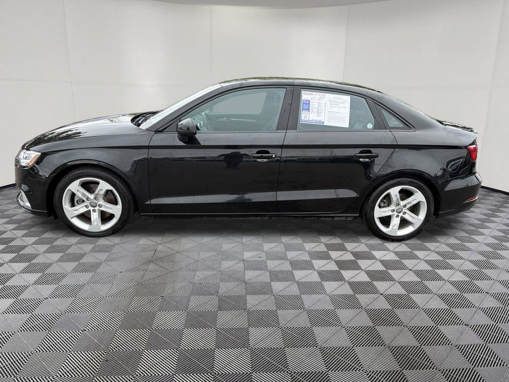 Used 2017 Audi A3 2.0T Premium w/ Convenience Package AWD/4WD image 4