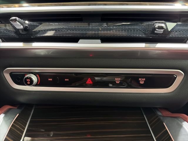 Certified 2024 BMW X6 xDrive40i w/ Executive Package image 36