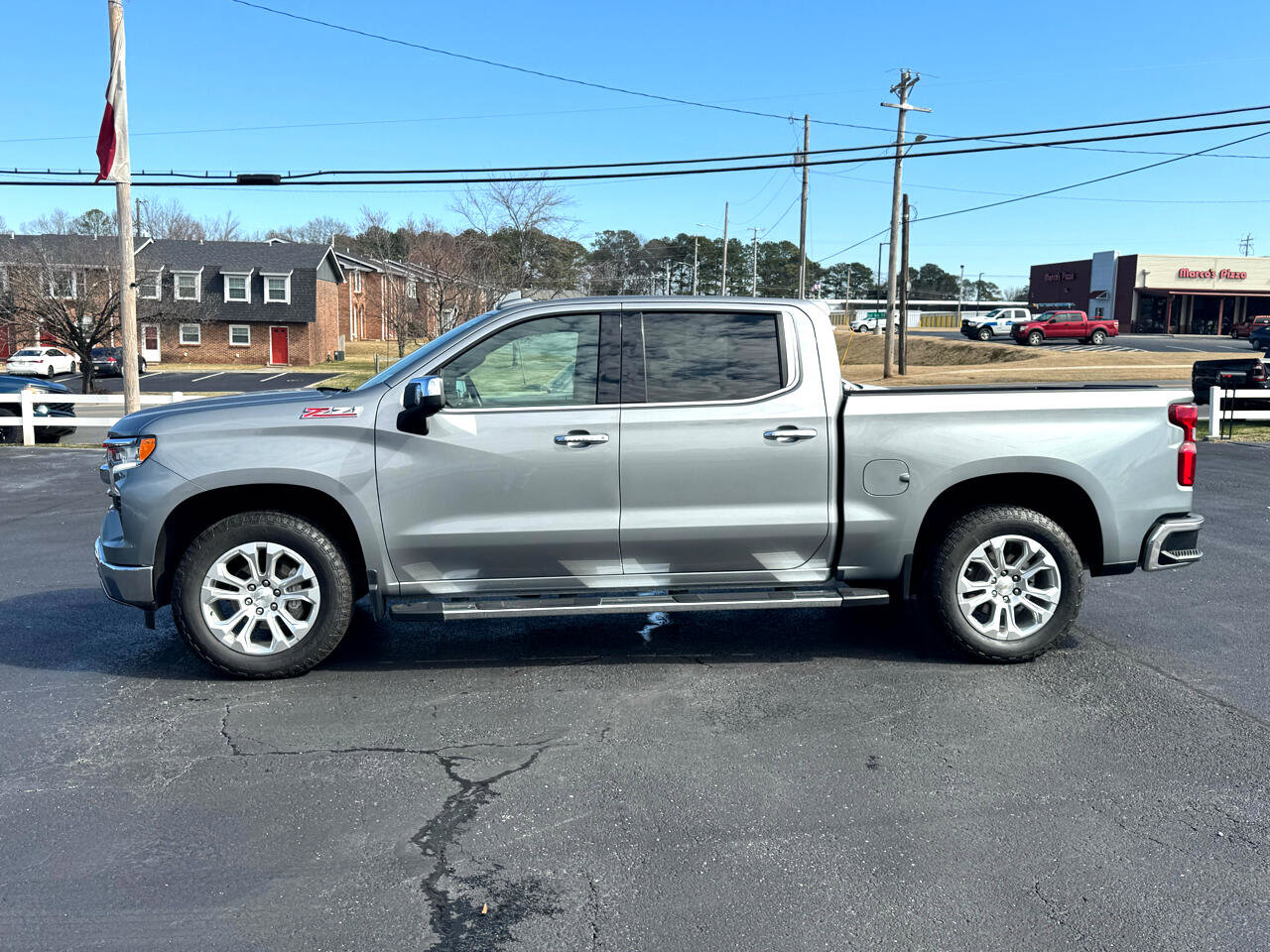 Used 2024 Chevrolet Silverado 1500 LTZ w/ LTZ Premium Package image 2