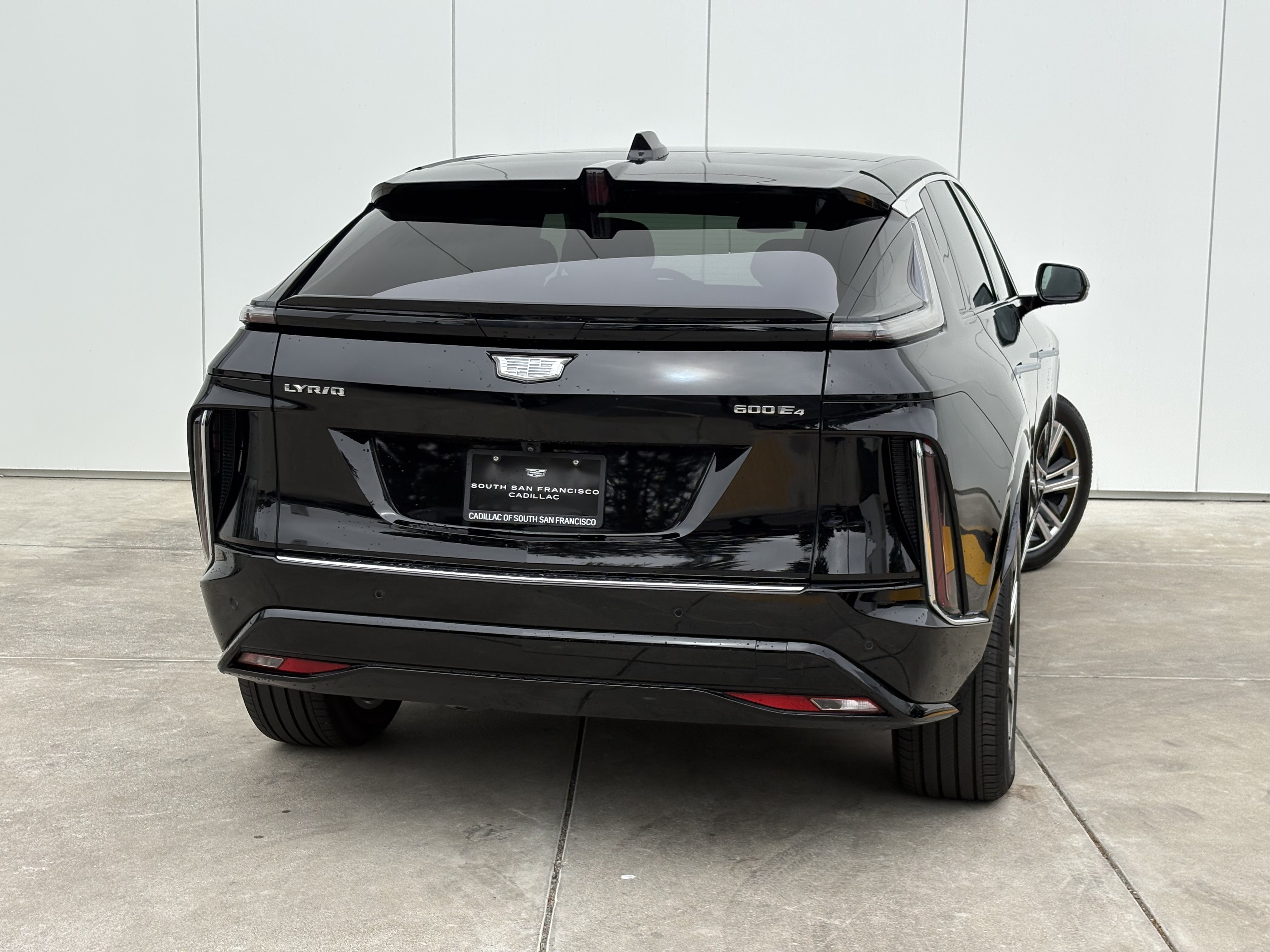Certified 2024 Cadillac Lyriq Tech AWD/4WD image 6