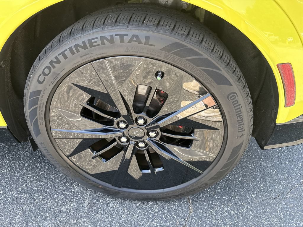 Used 2025 Ford Mustang Mach-E GT AWD/4WD image 19