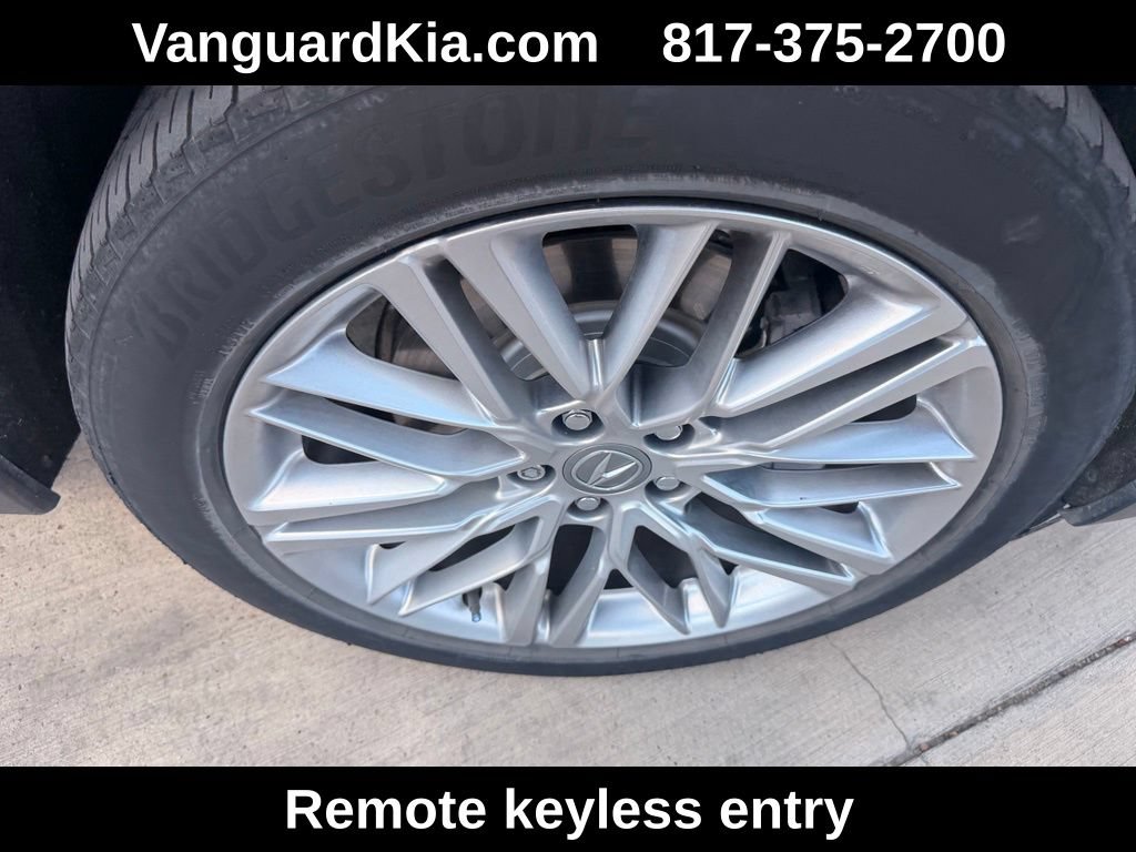 Used 2023 Acura MDX w/ Advance Package AWD/4WD image 11