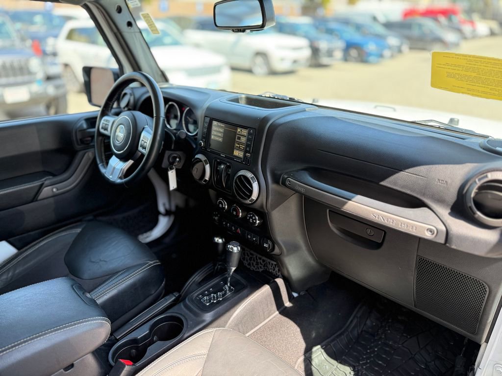 Used 2016 Jeep Wrangler Sport AWD/4WD image 15